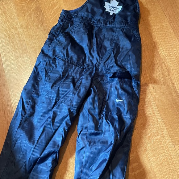 Toronto Maple Leafs Kids Nike Snowpants - Picture 3 of 4
